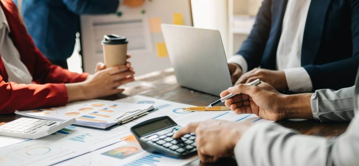 finance-team-meeting-analysis